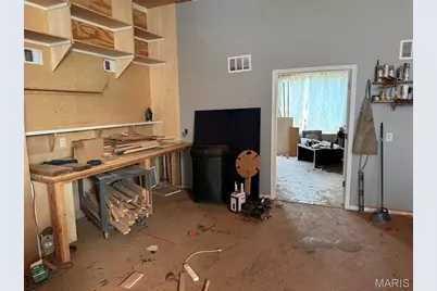 8411 Olive Boulevard, University City, MO 63132 - Photo 17