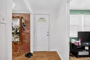 207 Marilyn Estates Dr, Saint Louis, MO 63123 - Photo 13