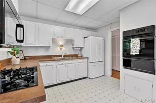 11051 Wylestone Ct, Saint Louis, MO 63126 - Photo 23