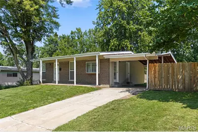 1105 Apache Drive, Florissant, MO 63033 - Photo 3