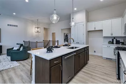 401 Farmhouse Drive, O'Fallon, MO 63385 - Photo 11