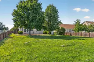 1972 Briarfield Dr, Lake Saint Louis, MO 63367 - Photo 19