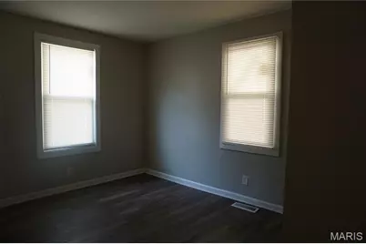 1163 Howell Street, Saint Louis, MO 63147 - Photo 5