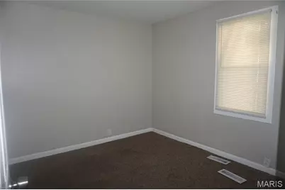 1163 Howell Street, Saint Louis, MO 63147 - Photo 7