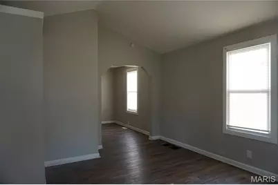 1163 Howell Street, Saint Louis, MO 63147 - Photo 3