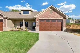 133 Stone Ledge Dr, Saint Clair, MO 63077 - Photo 1