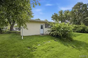 21 St Henry Ct, Saint Charles, MO 63301 - Photo 27