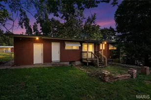 1738 Beecher Dr, Saint Louis, MO 63136 - Photo 1