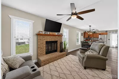 140 Majestic Lakes Boulevard, Moscow Mills, MO 63362 - Photo 5
