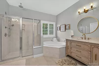 9818 Grandview Lake Court, Sunset Hills, MO 63127 - Photo 17