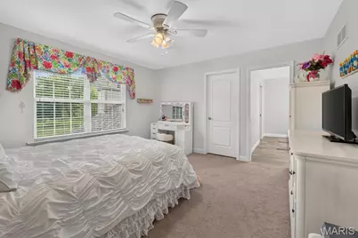 9818 Grandview Lake Court, Sunset Hills, MO 63127 - Photo 29