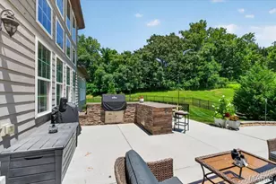 9818 Grandview Lake Ct, Sunset Hills, MO 63127 - Photo 47