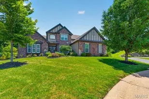 9818 Grandview Lake Ct, Sunset Hills, MO 63127 - Photo 1