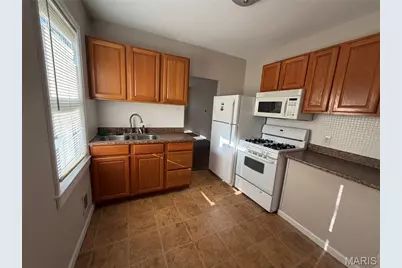 3627 Marshall Avenue, Saint John, MO 63114 - Photo 11