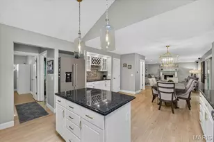 14768 Timberbluff Dr, Chesterfield, MO 63017 - Photo 23