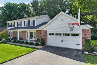 14768 Timberbluff Drive, Chesterfield, MO 63017 - Photo 5