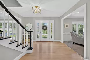 14768 Timberbluff Dr, Chesterfield, MO 63017 - Photo 15