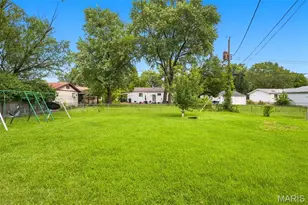 875 5th Plaza, Florissant, MO 63031 - Photo 23