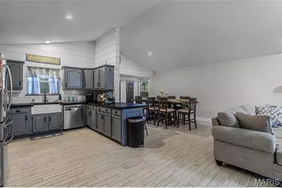 104 Williamsburg Drive, Crystal City, MO 63019 - Photo 7