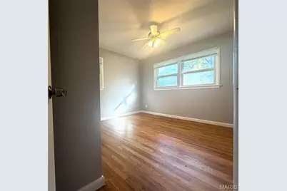 38 Fenwick Drive, Ferguson, MO 63135 - Photo 7