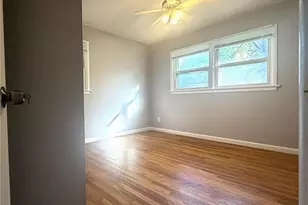 38 Fenwick Dr, Ferguson, MO 63135 - Photo 7