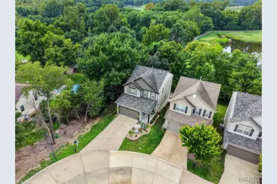 2322 Wills Hollow Drive, Saint Peters, MO 63376 - Photo 9