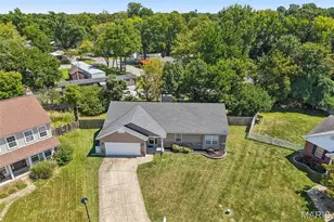 25 Folk Art Ct, O'Fallon, MO 63366 - Photo 1