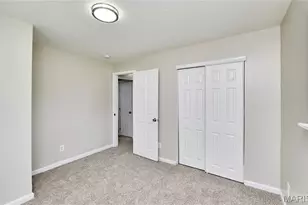 1915 Curtis Ct, Saint Louis, MO 63031 - Photo 17