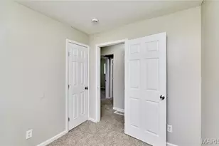 1915 Curtis Ct, Saint Louis, MO 63031 - Photo 15