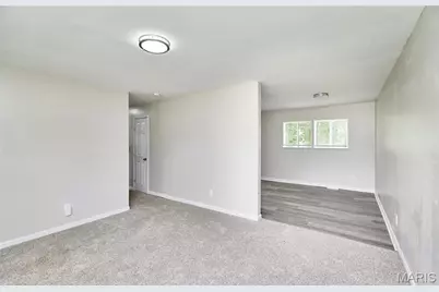 1915 Curtis Court, Saint Louis, MO 63031 - Photo 7
