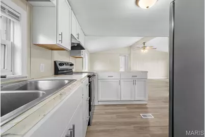 201 Arborview Drive, Villa Ridge, MO 63089 - Photo 9