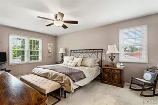 11722 Holly Springs Dr, Saint Louis, MO 63146 - Photo 9