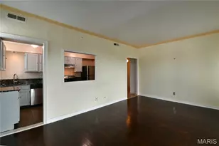 5567 Pershing Ave, Saint Louis, MO 63112 - Photo 5