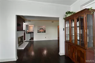 5567 Pershing Ave, Saint Louis, MO 63112 - Photo 9