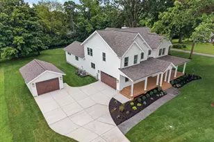 12 Beacon Hill Ln, Creve Coeur, MO 63141 - Photo 13