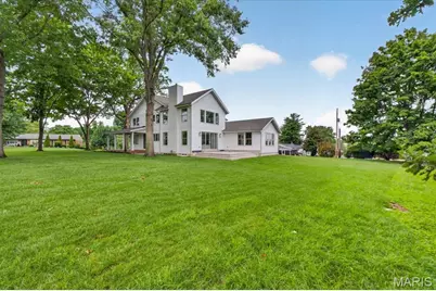 12 Beacon Hill Lane, Creve Coeur, MO 63141 - Photo 25