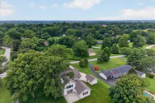 12 Beacon Hill Ln, Creve Coeur, MO 63141 - Photo 95