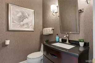 9217 Caddyshack Cir, Sunset Hills, MO 63127 - Photo 15