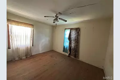 339 Crawford Road, Saint Louis, MO 63137 - Photo 7