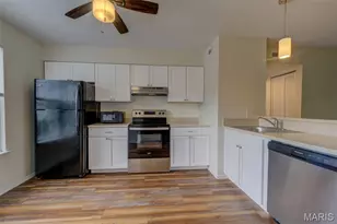 77 Sugar Glen Ct, Saint Peters, MO 63376 - Photo 5