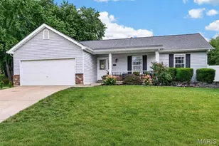 708 Woodland Ridge Dr, Saint Peters, MO 63376 - Photo 1