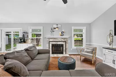 708 Woodland Ridge Drive, Saint Peters, MO 63376 - Photo 7