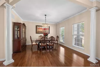 1633 Willowbrooke Manors Court, Creve Coeur, MO 63146 - Photo 5