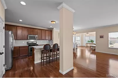 1633 Willowbrooke Manors Court, Creve Coeur, MO 63146 - Photo 9