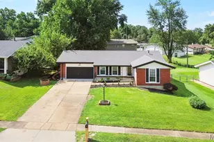 4494 Papal Dr, Florissant, MO 63033 - Photo 5
