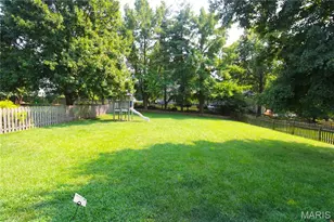 912 Oakwood Farms Ln, Ballwin, MO 63021 - Photo 33