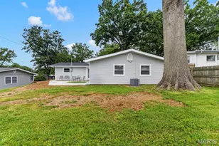 732 Hubert Dr, Saint Louis, MO 63125 - Photo 31