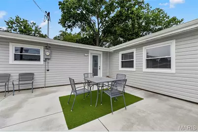 732 Hubert Drive, Saint Louis, MO 63125 - Photo 29