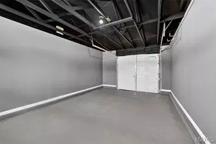 732 Hubert Dr, Saint Louis, MO 63125 - Photo 15
