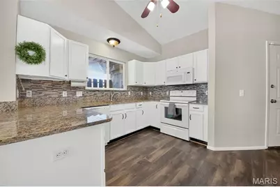 36 Lienemann Court #51, Saint Peters, MO 63303 - Photo 11